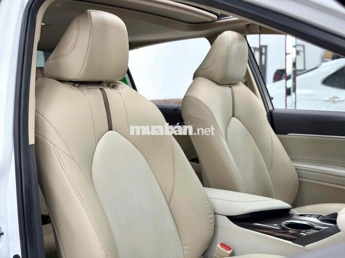 🚘 Toyota Camry 2.5Q 2021 Trắng Ngọc Trai 13.000km