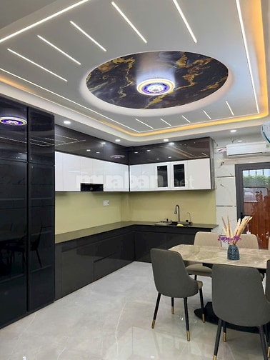 NHÀ ĐẸP CÓ THANG MÁY 4X17M 4 TẤM HƯƠNG LỘ 2 ....chính chủ cho thuê