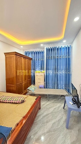 Lh 0389310520 Cần tiền bán căn Phan Văn Hùm Trung Mỹ Tây 40n2/2ty810
