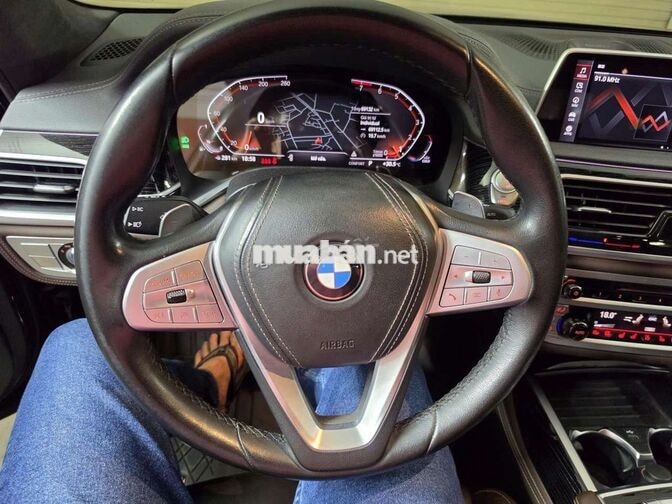 BMW 740 Prue  2021 69000 km Đen