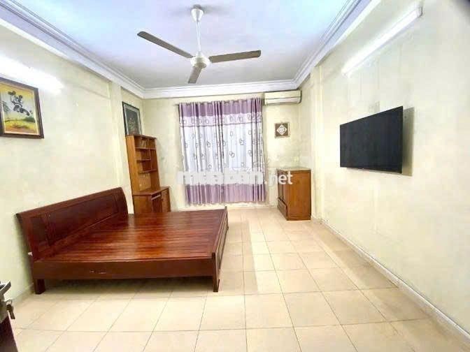 Cho thuê nhà Lạc Long Quân, Tây Hồ – 36m² 5 tầng – ô tô đỗ cửa – 12tr