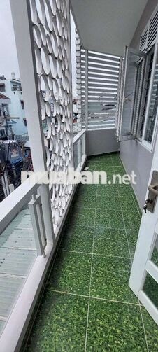 Cho thuê nhà MT 6M ,DTSD 200m2