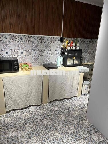 Cho thuê căn hộ 40m2 Lầu 1 thuận tiện di chuyển