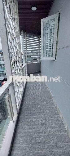 Cho thuê nhà MT 6M ,DTSD 200m2