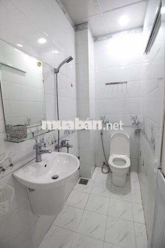 Phòng 4tr2 , sạch sẽ, đường Lò Siêu Quận 11 , gần Đầm Sen giáp Quận 10