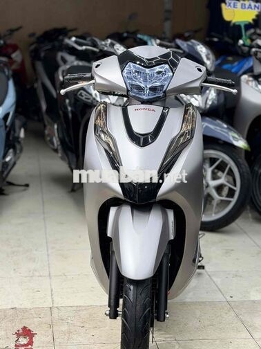 Honda Lead 4VAL Đặc biệt 2023 Bạc nhám Smartkey