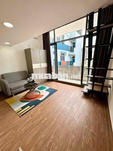 Duplex ban công full nội thất 30m2 ngay gần Đại Học Công Thương