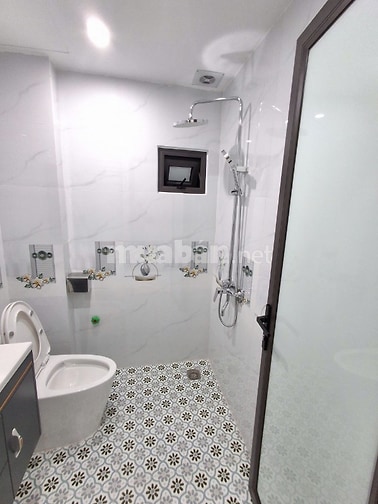 Tôi bán nhà 6 tầng nội thất đầy đủ, đầu ngõ 181, Trần Phú, Văn Quán.