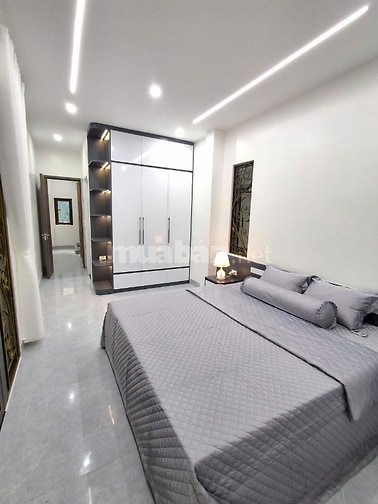 Tôi bán nhà 6 tầng nội thất đầy đủ, đầu ngõ 181, Trần Phú, Văn Quán.