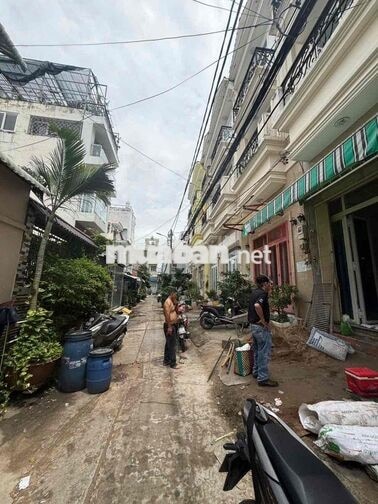 nhà thuê Bùi tư toàn an lạc bình Tân DT 256m giá 12tr