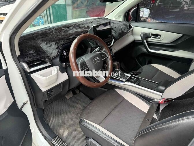 Toyota Veloz Cross 2022 Top Trắng Nhập khẩu