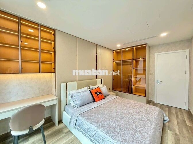 Chủ Kẹt Tiền bán gấp 4PN giá 18Tỷ Ở Vinhomes central park