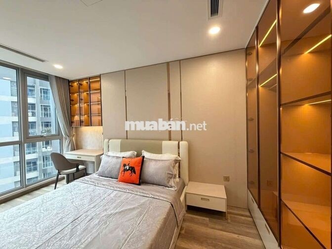 Chủ Kẹt Tiền bán gấp 4PN giá 18Tỷ Ở Vinhomes central park