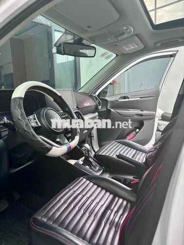 Kia Sonet Premium Trắng nóc đen 45000 km