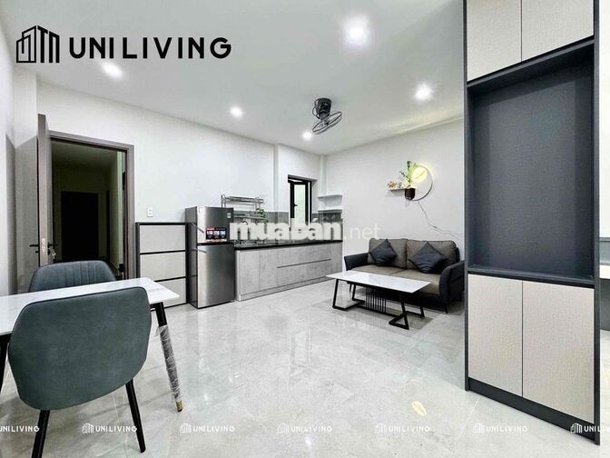 Cho Thuê Căn Hộ Ban Công Trung Tâm Quận 10 Kế Bên Là Tân Bình