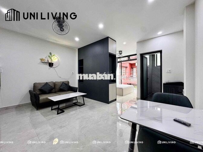 Cho Thuê Căn Hộ Ban Công Trung Tâm Quận 10 Kế Bên Là Tân Bình