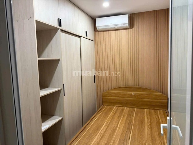 Nhà riêng 2p ngủ- đường Cô Giang-Cầu Kiều, sẵn nội thất giá 15tr/tháng