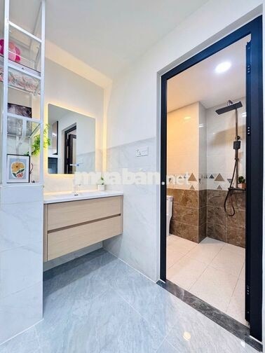 Căn Hộ Cao Cấp Full Nội Thất Phòng Ngủ Riêng Ngay Lý Thánh Tông