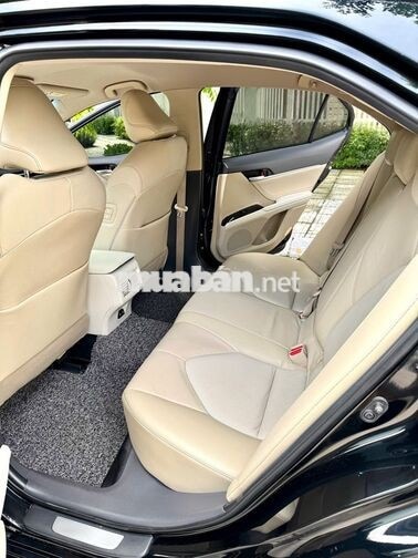 TOYOTA CAMRY 2.0G NHẬP SX 2019 PHOM MỚI