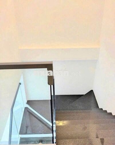 Ngộp nhà 1 lầu gần chợ đêm Tân Uyên giá 1ty830 thương lượng