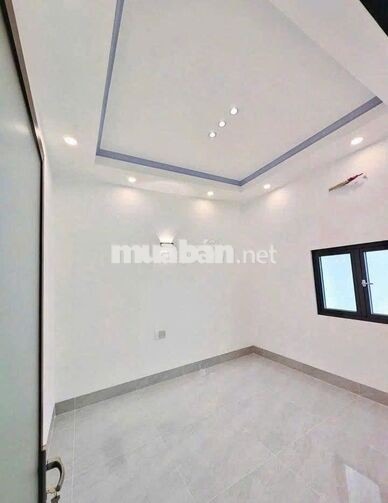 Ngộp nhà 1 lầu gần chợ đêm Tân Uyên giá 1ty830 thương lượng