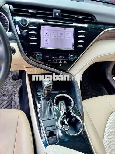 TOYOTA CAMRY 2.0G NHẬP SX 2019 PHOM MỚI