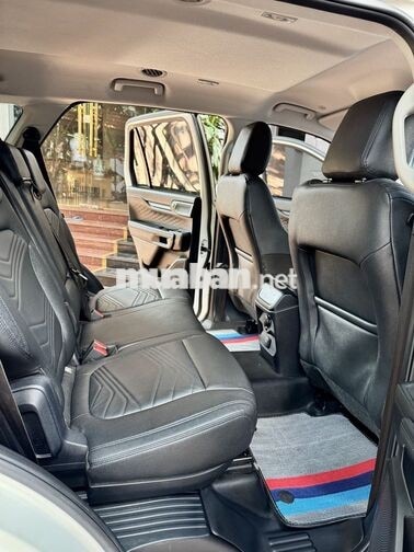 FORD EVEREST 4X2 MÁY DẦU STĐ SX 2022 PHOM MỚI