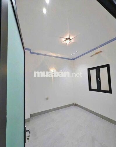 Ngộp nhà 1 lầu gần chợ đêm Tân Uyên giá 1ty830 thương lượng