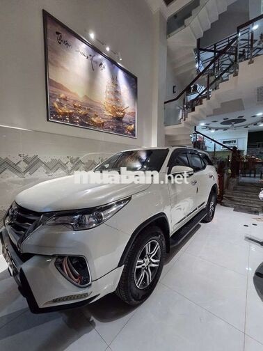 Toyota Fortuner 2017 2.7AT Trắng
