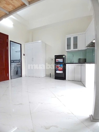 Tôi cần 1 nữ đến ở,căn hộ cạnh ga tàu điện trên cao Yên Nghĩa,Hà Nội