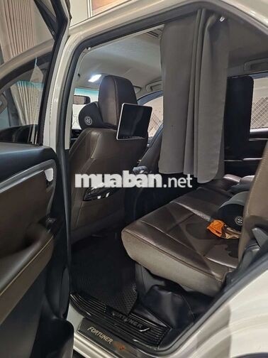 Toyota Fortuner 2017 2.7AT Trắng