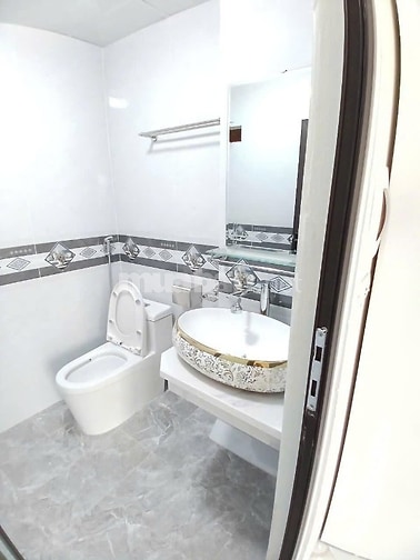 Tôi cần 1 nữ đến ở,căn hộ cạnh ga tàu điện trên cao Yên Nghĩa,Hà Nội
