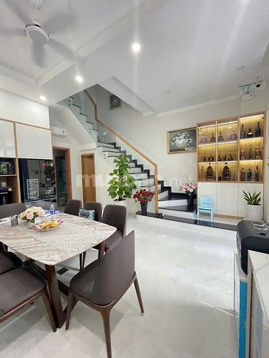 Bán nhà phố  6x17m. Đúc 3 tấm.Mặt Tiền Đường TA32,Phường Thới An.Q12