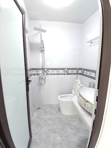 Tôi cần 1 nữ đến ở,căn hộ cạnh ga tàu điện trên cao Yên Nghĩa,Hà Nội