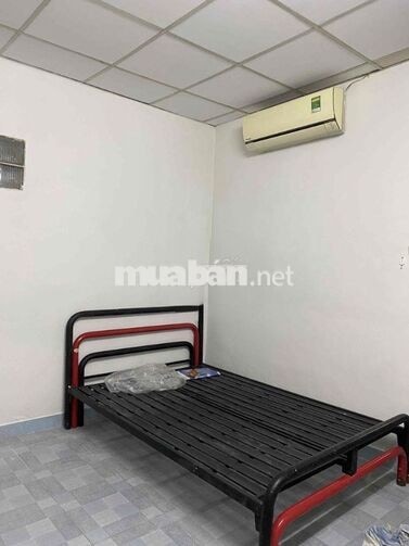 NHÀ NHỎ HẺM XE HƠI 1PN CHO GĐ ÍT NGƯỜI-SINH VIÊN