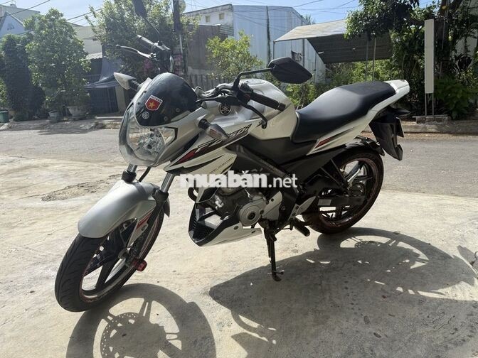 Yamaha FZ150i Trắng Nhập khẩu