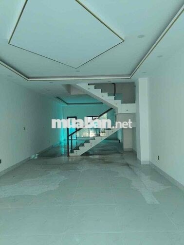 Cho thuê văn phòng, nhà nguyên căn vừa mới hoàn thiện đẹp. Chính chủ