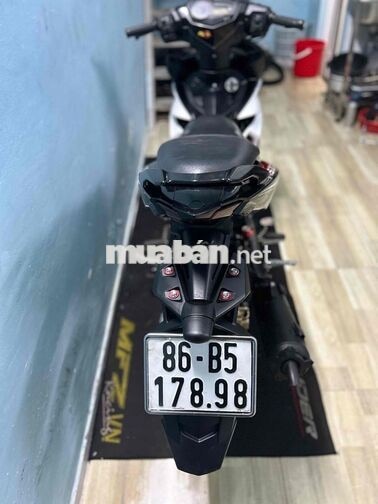Yamaha Exciter 150 Đen trắng