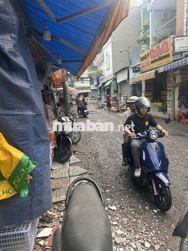 Cho thuê nhà Nguyên Căn mặt tiền chợ
