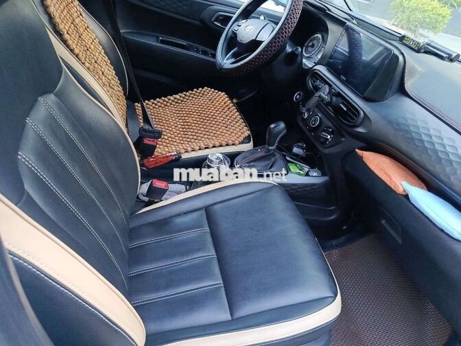 Hyundai Grand i10 Hatchback Trắng 5 chỗ