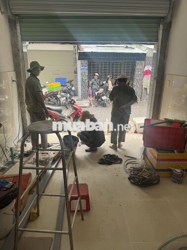 Cho thuê nhà Nguyên Căn mặt tiền chợ