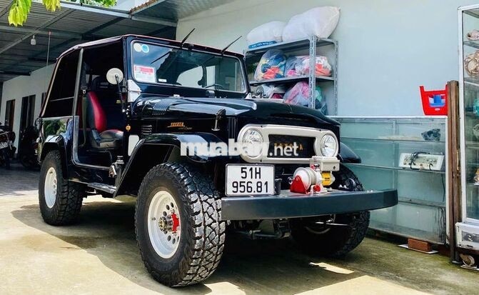 Toyota Landcruiser FJ40 1972 Đen Xăng Sàn 3 cấp
