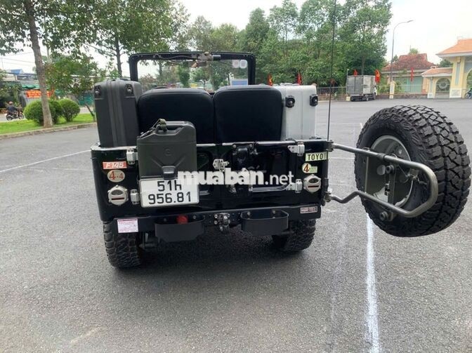 Toyota Landcruiser FJ40 1972 Đen Xăng Sàn 3 cấp