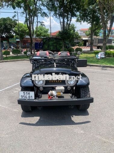 Toyota Landcruiser FJ40 1972 Đen Xăng Sàn 3 cấp