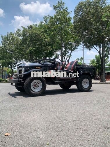 Toyota Landcruiser FJ40 1972 Đen Xăng Sàn 3 cấp