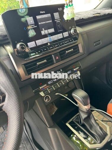 Mitsubishi Triton Athtele 2024 2 cầu Đen 45.000km
