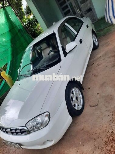 Kia Spectra Trắng
