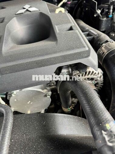 Mitsubishi Triton Athtele 2024 2 cầu Đen 45.000km