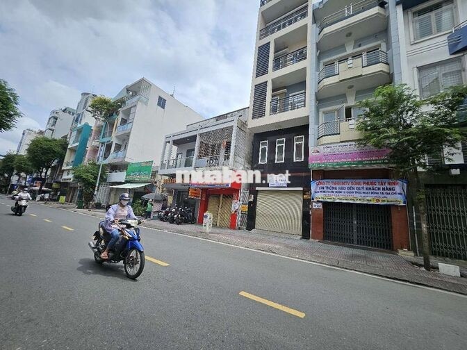 TÔI CHỦ NHÀ CẦN CHO THUÊ 137 ĐÀO DUY TỪ, P5, QUẬN10 GIÁ 45 TRIỆU/THÁNG