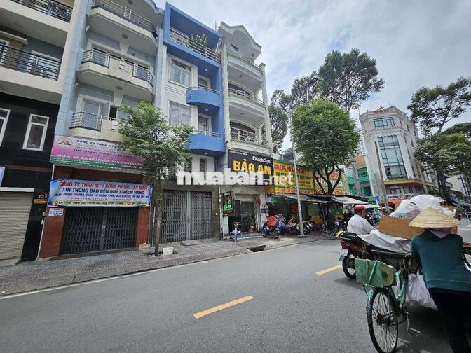 TÔI CHỦ NHÀ CẦN CHO THUÊ 137 ĐÀO DUY TỪ, P5, QUẬN10 GIÁ 45 TRIỆU/THÁNG
